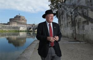 Tim with the recognisable Akubra beside the Tiber