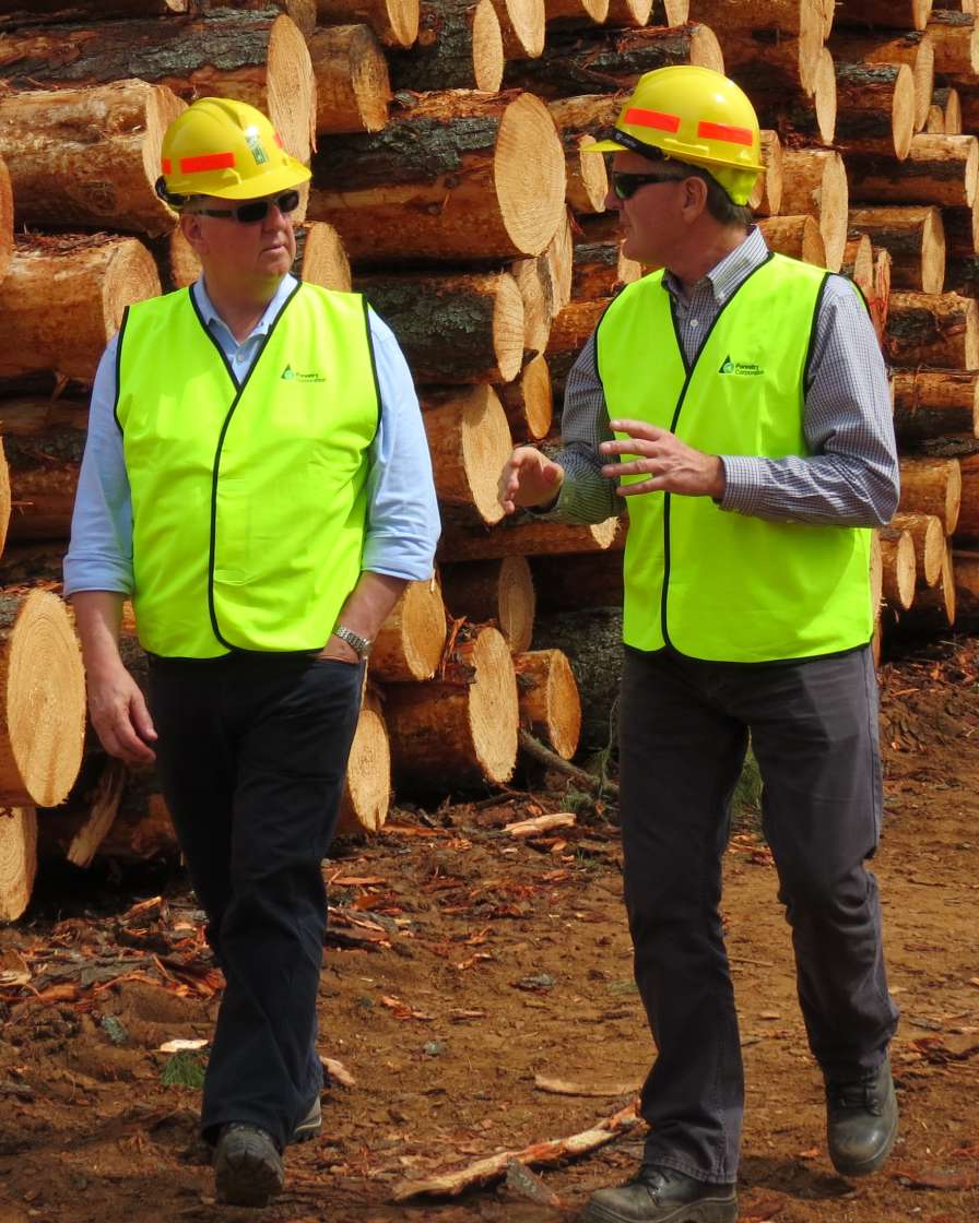 Forestry Corporation of NSW Chairman James Millar and CEO Nick Roberts are proud to be supporting the study and career aspirations of rural and regional students.
