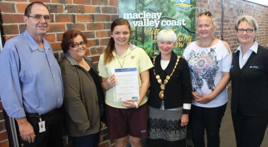 Macleay_Valley_From-left_Terry_Witchard_Bonnie_Hillsley_Tia-Rose_Bird_Kempsey_Mayor_Liz_Campbell_Tia's_Mum_Vanessa_and_President_of_Rotary_West_Kempsey_Sue_Gorman